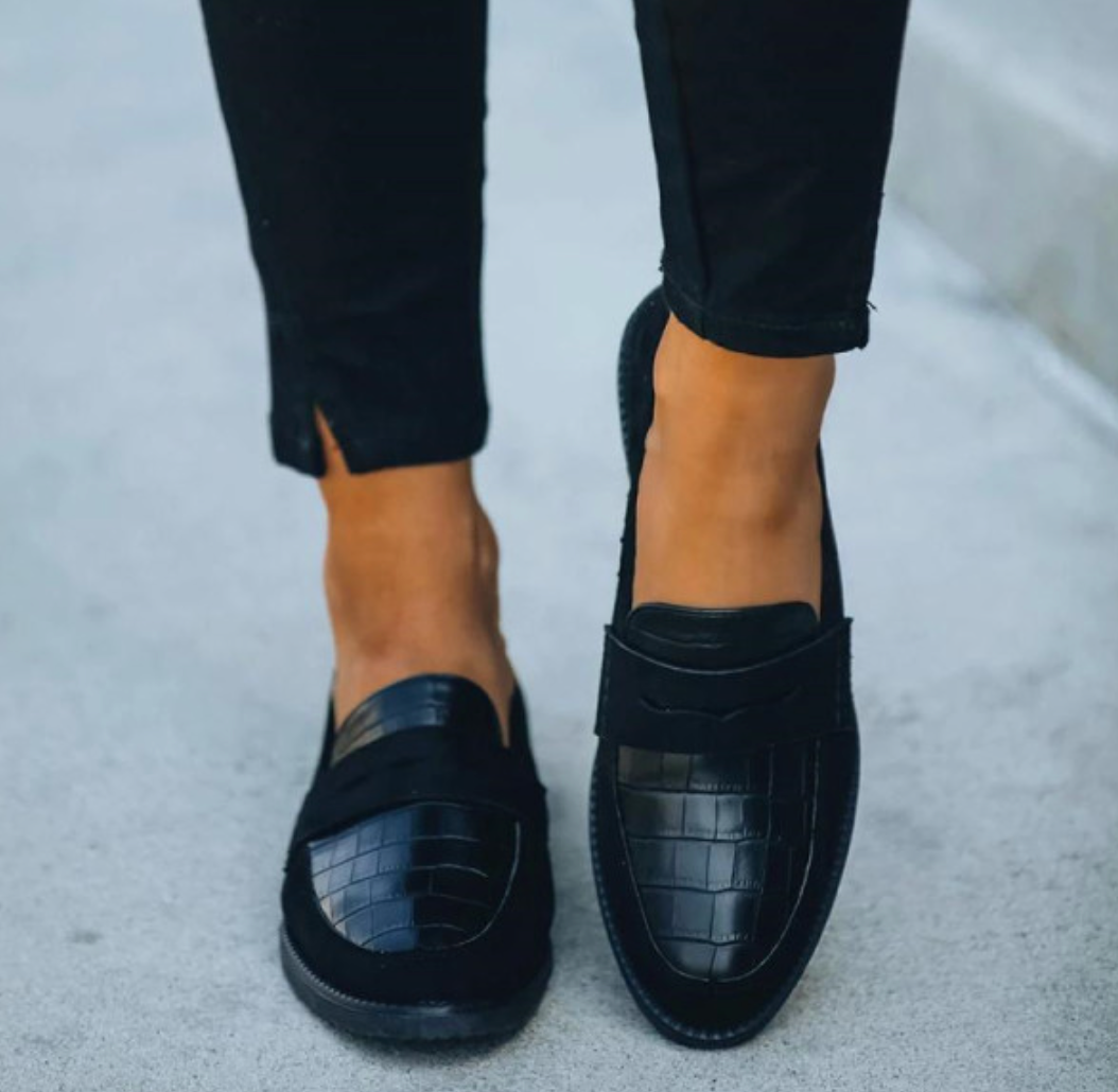 Victoria | Women's Croc Texture Formal Loafers