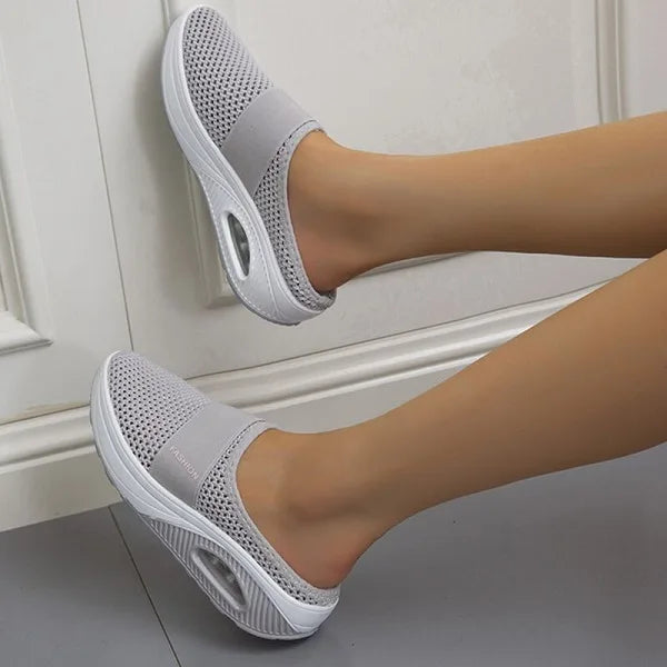 Lila | Women's Slip-On Walking Shoes