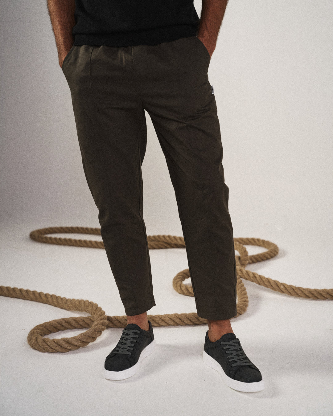 Calvin | Men's Tapered Drawstring Pants
