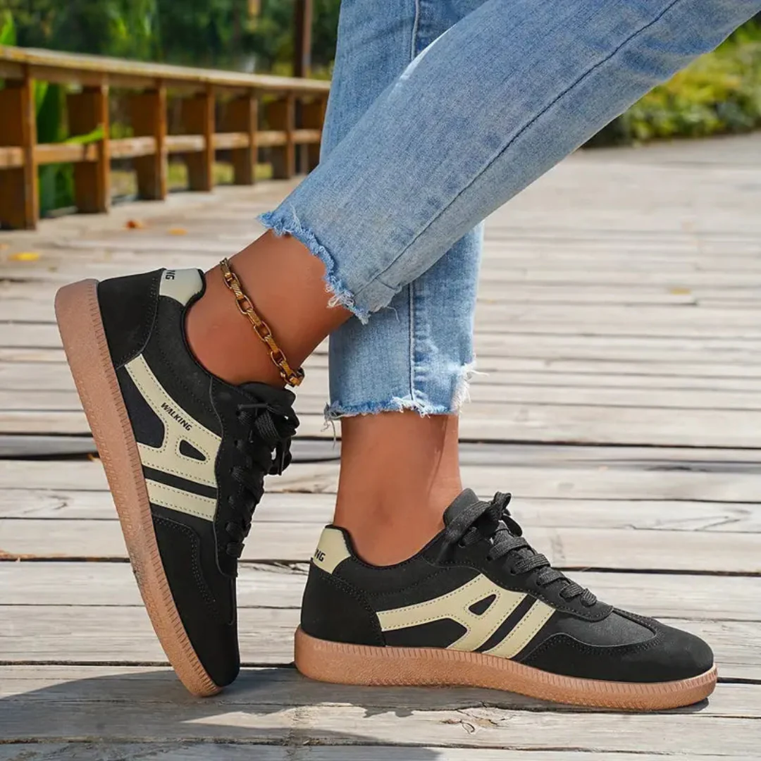 Mia | Women's Classic Low Top Sneakers